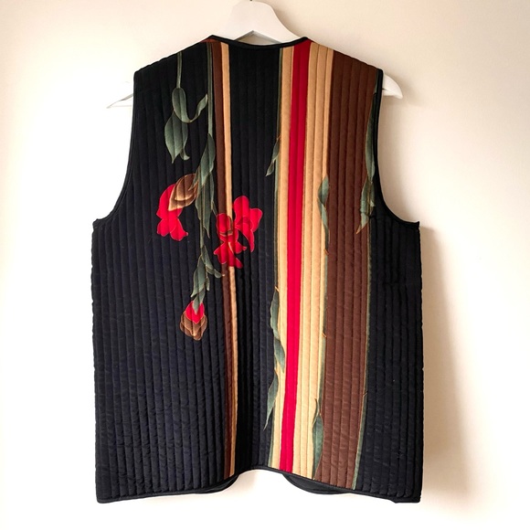Open front quilted floral vest - Picture 11 of 11